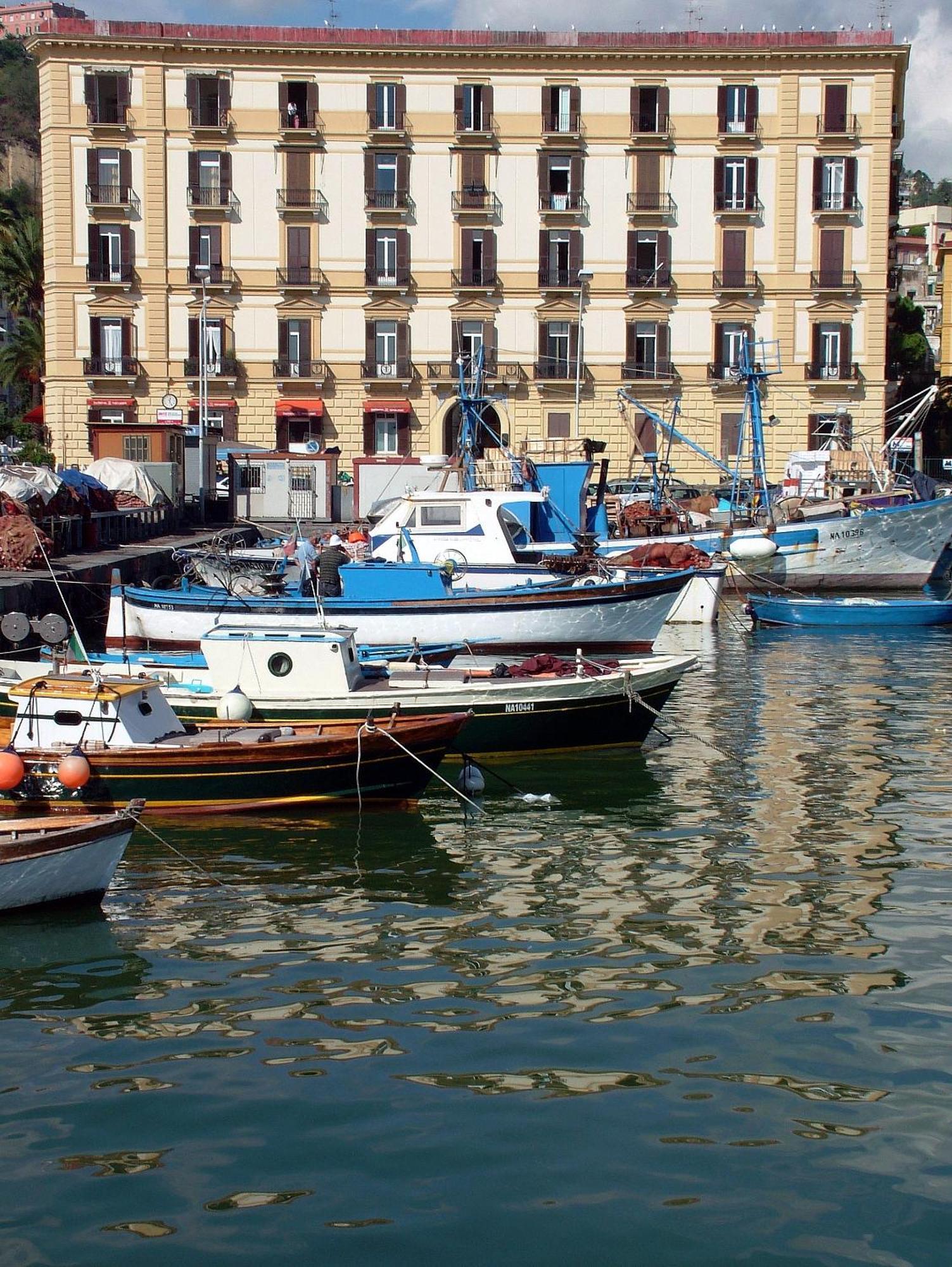 Caracciolo 10 Bed & Breakfast Napoli Dış mekan fotoğraf